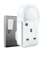 UNI-COM Plug Through White Nightlight